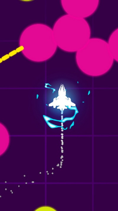 战斗机太空逃生手游下载