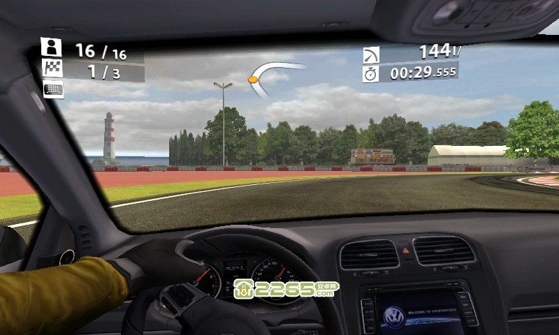 真实赛车2手机游戏