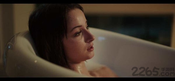 她看见红色手游